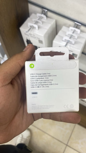 Apple USB-C to USB-C Charging Cable – 1m — back packaging
