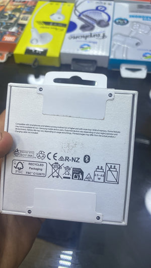 Samsung Galaxy Buds4 Wireless Earbuds — back packaging