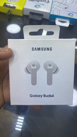 Samsung Galaxy Buds4 Wireless Earbuds — front packaging