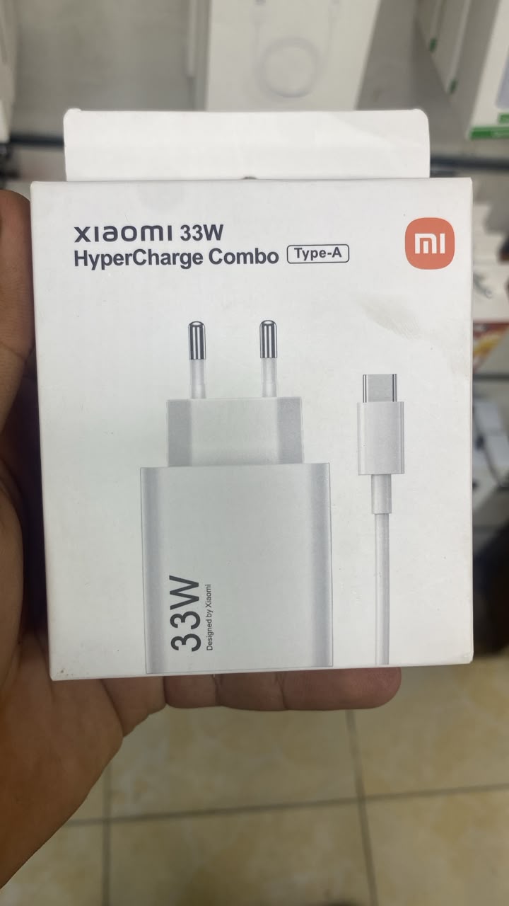 Xiaomi HyperCharge 33W Charger Kit — front packaging